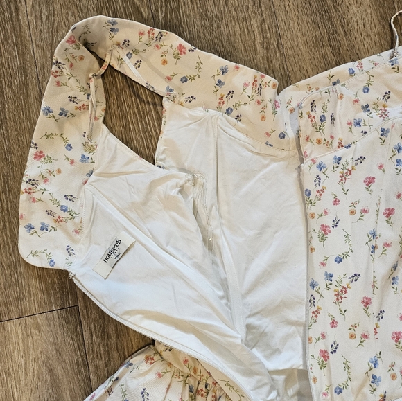 House of CB ‘Elida’ White Posy Print Corset Mini Dress ♡ - Picture 10 of 12